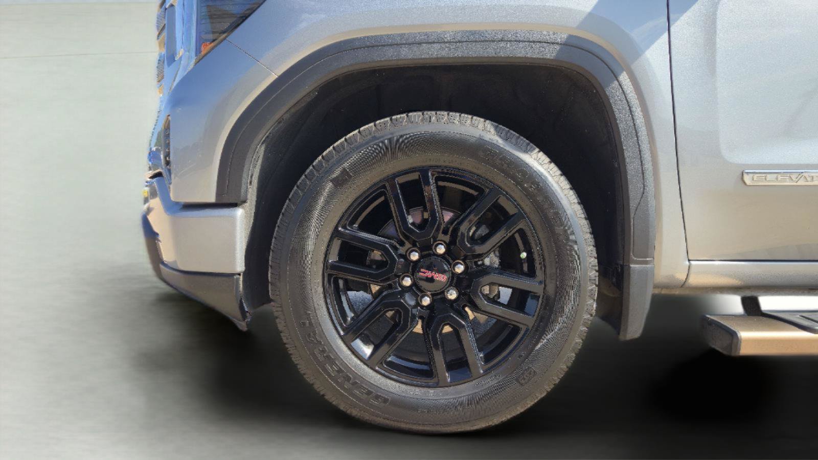 Used 2023 GMC Sierra 1500 Elevation RWD image 11