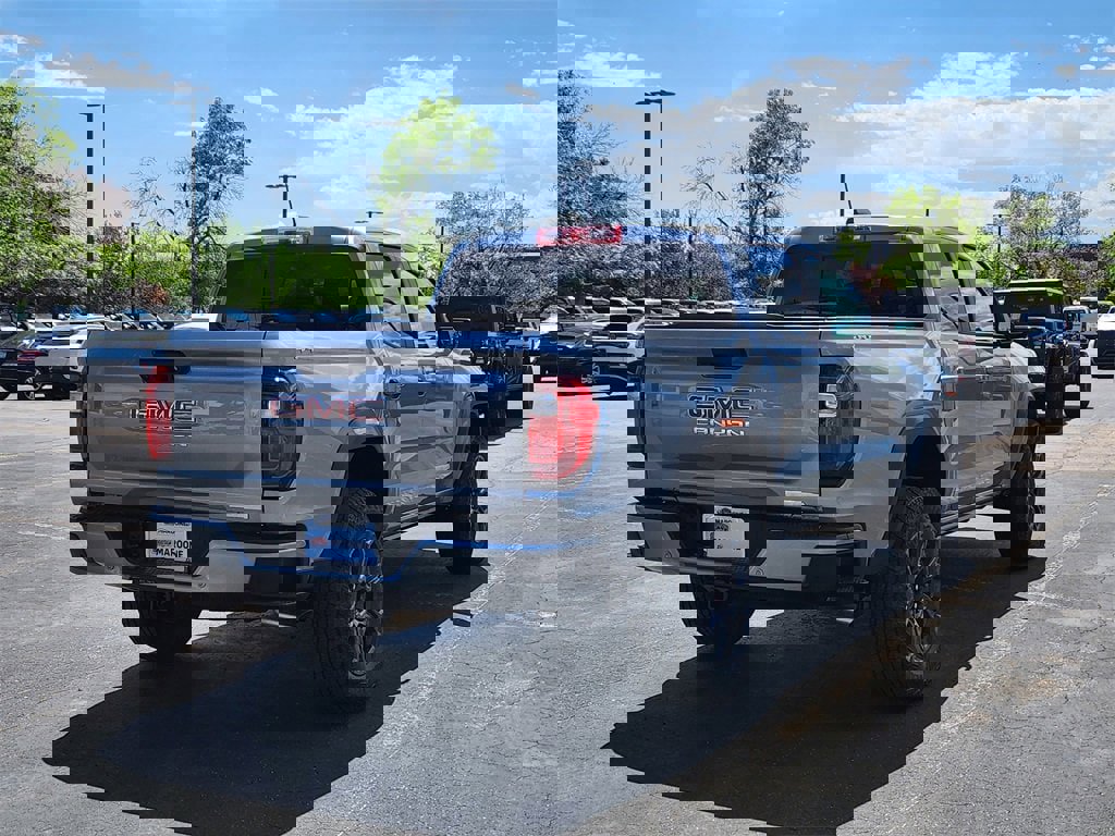 New 2025 GMC Canyon Elevation w/ Convenience Package image 3