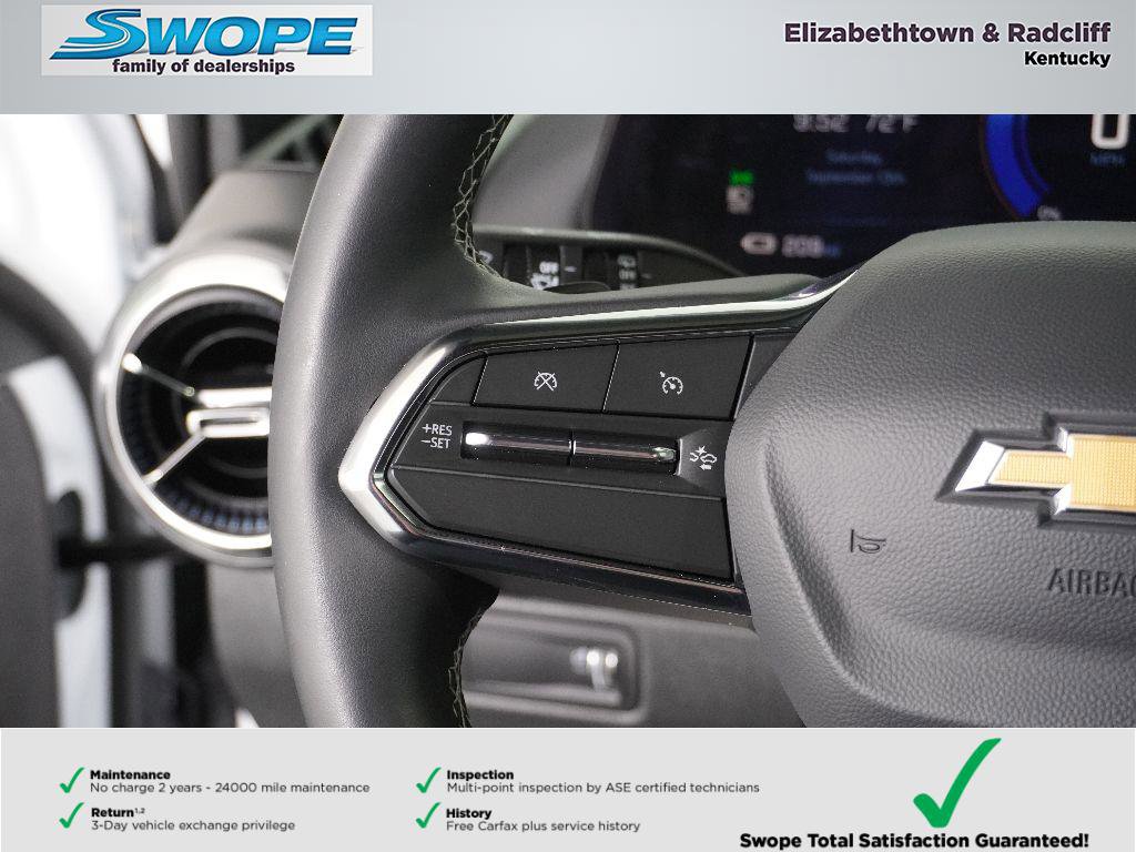 Used 2025 Chevrolet Equinox EV LT image 11