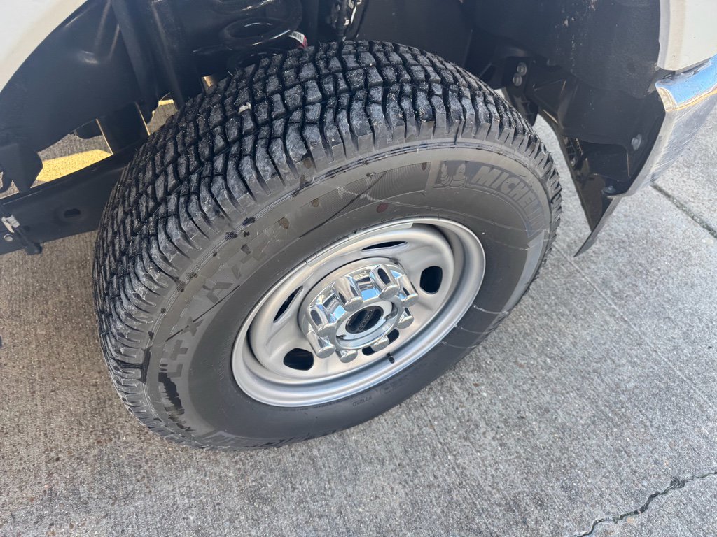 Used 2025 Ford F250 XL w/ XL Driver Assist Package image 13