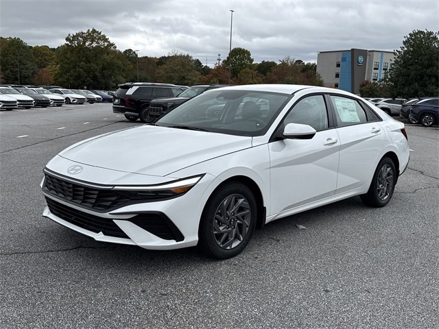 New 2026 Hyundai Elantra Blue image 3