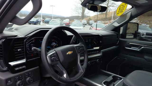 Used 2025 Chevrolet Silverado 2500 LTZ w/ LTZ Premium Package image 14
