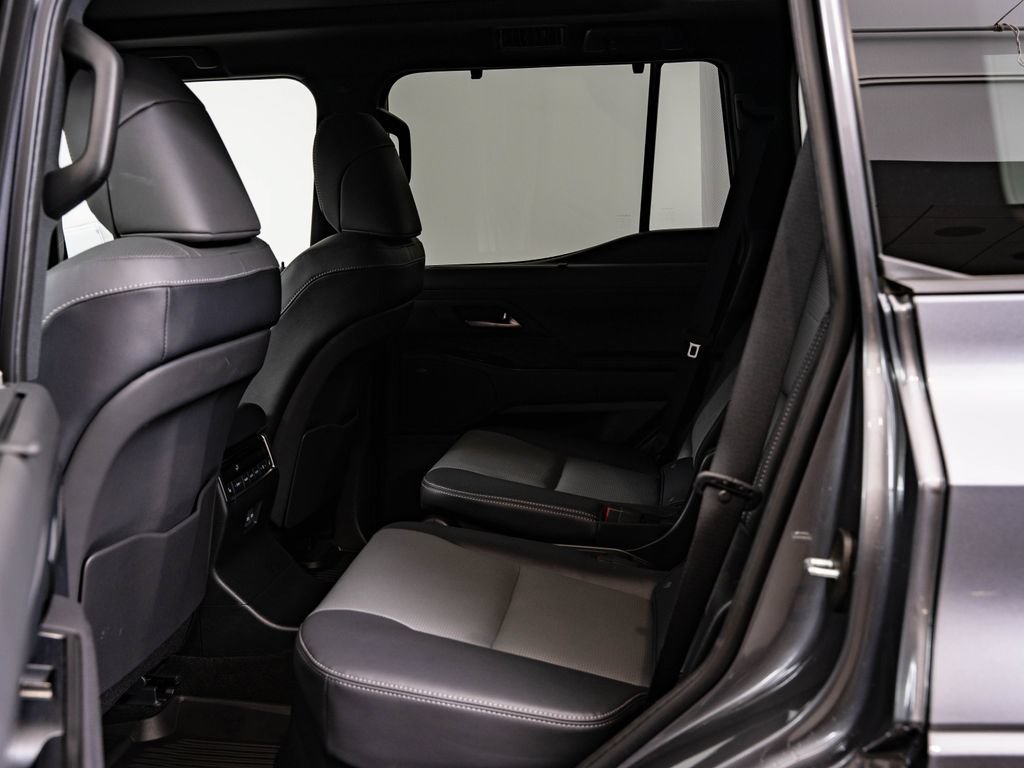 Certified 2026 Lexus GX 550 w/ Accessory Package (2T) AWD/4WD image 44