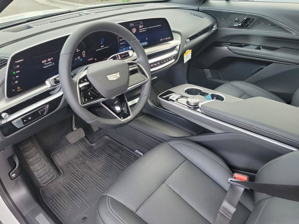 Certified 2024 Cadillac Lyriq Sport AWD/4WD image 30