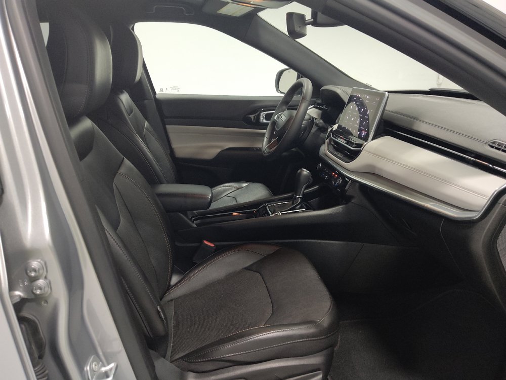 Used 2023 Jeep Compass Limited w/ Elite Group AWD/4WD image 21