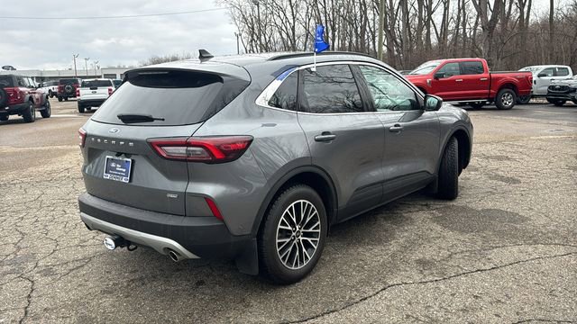 Certified 2024 Ford Escape PHEV w/ PHEV Premium Package image 4