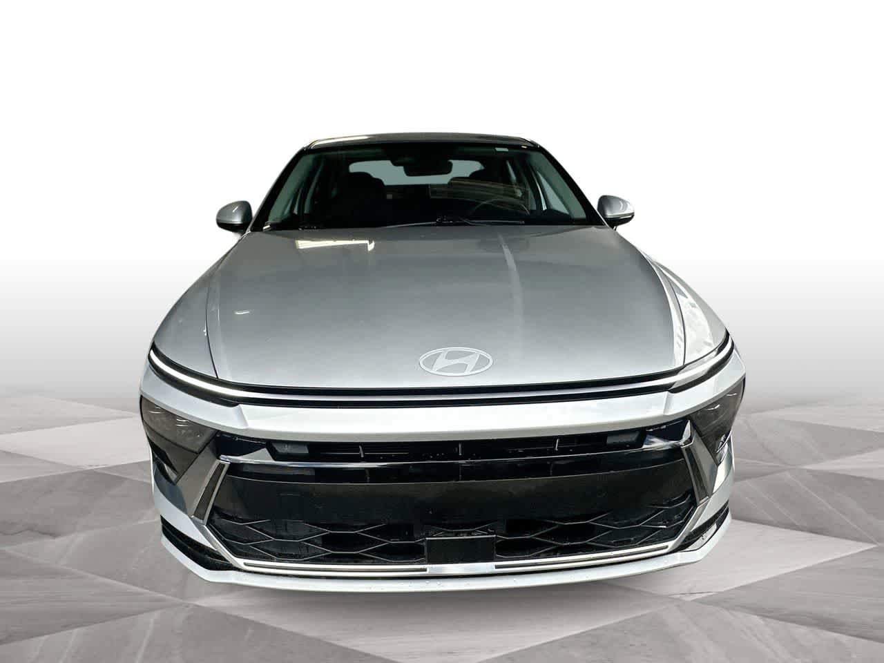 Used 2025 Hyundai Sonata SEL FWD image 3