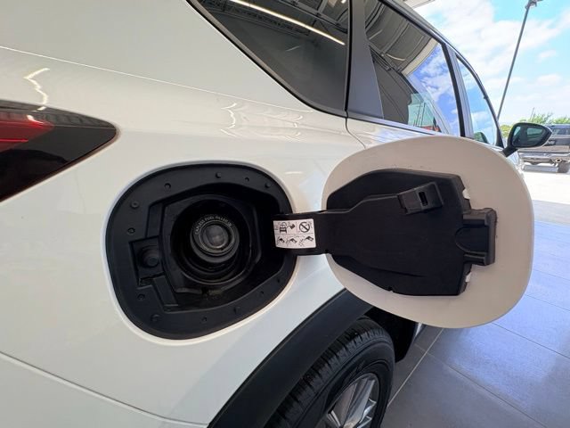 Used 2024 Nissan Rogue S AWD/4WD image 15