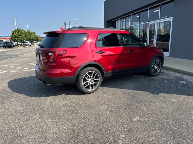 Used 2016 Ford Explorer Sport w/ Equipment Group 401A AWD/4WD image 8