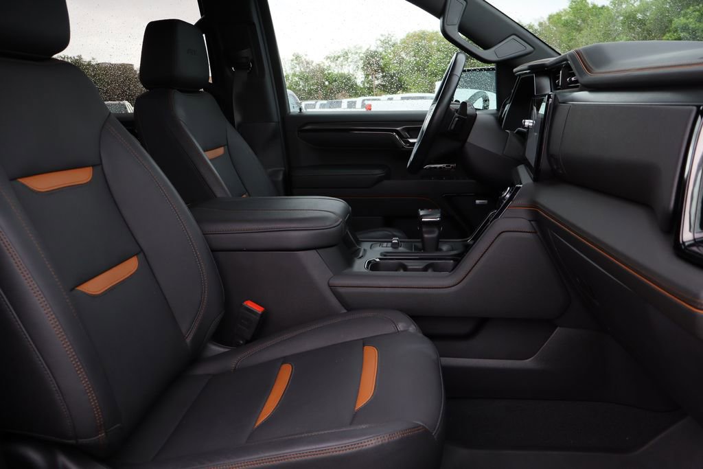 Used 2024 GMC Sierra 1500 AT4 w/ Technology Package image 30