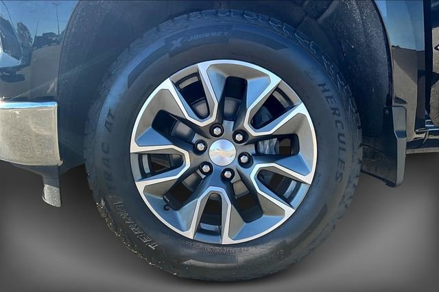 Used 2022 Chevrolet Silverado 1500 LT image 8