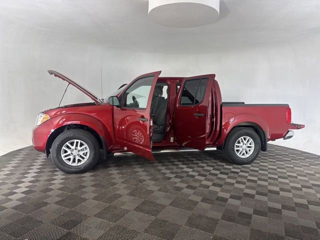 Used 2020 Nissan Frontier SV image 12
