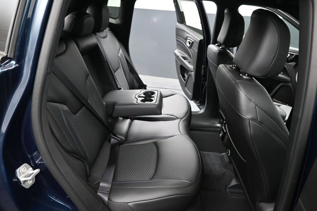 New 2026 Jeep Compass Latitude AWD/4WD image 21