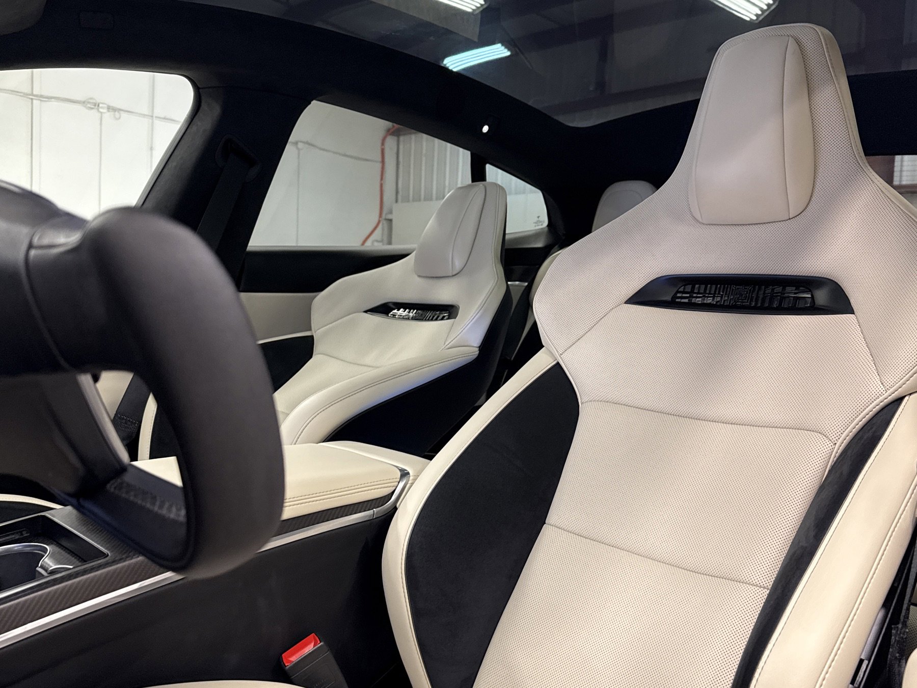 Used 2025 Tesla Model S Plaid image 7