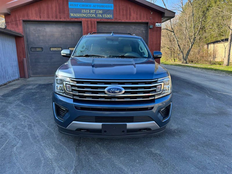 Used 2018 Ford Expedition XLT w/ Equipment Group 202A image 2