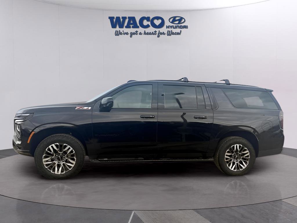 Used 2025 Chevrolet Suburban Z71 image 7