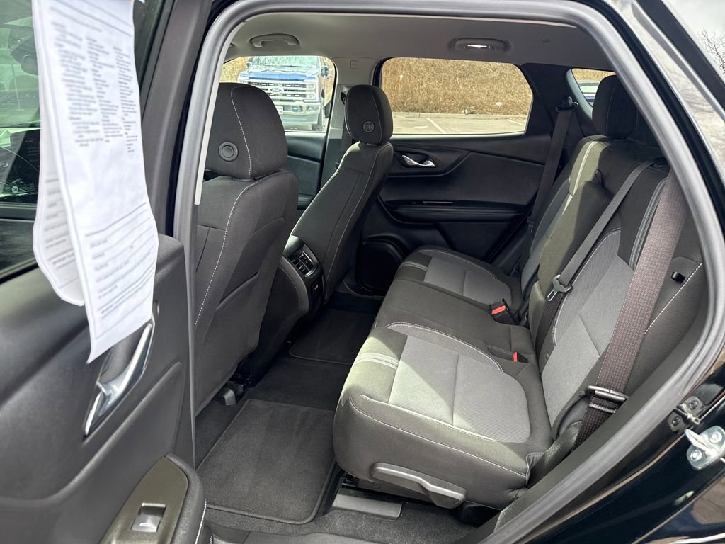 Used 2025 Chevrolet Blazer LT image 18