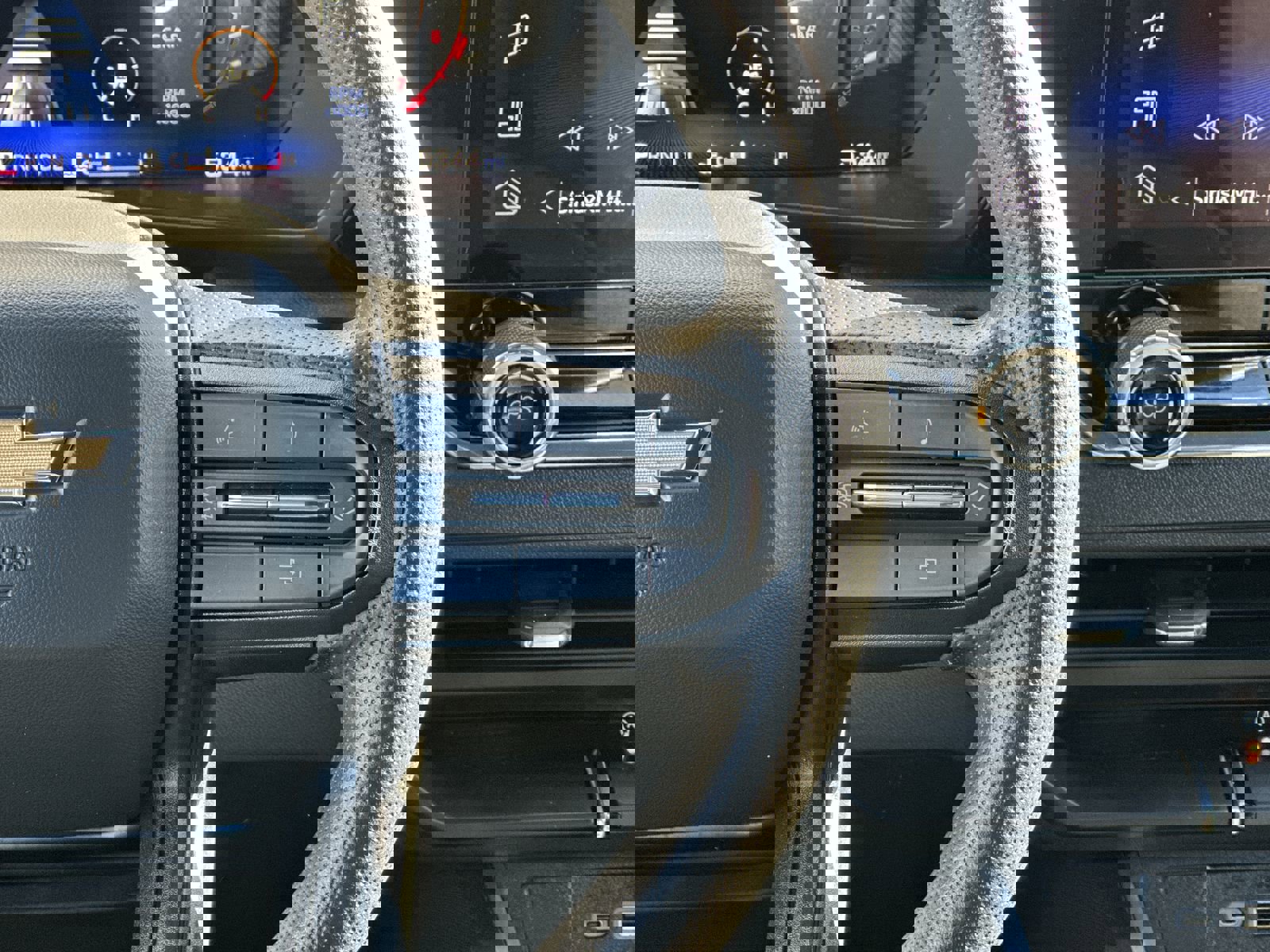 Used 2024 Chevrolet Colorado W/T w/ WT Convenience Package image 21