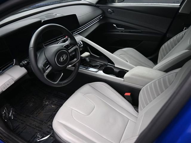 Used 2025 Hyundai Elantra Limited FWD image 24
