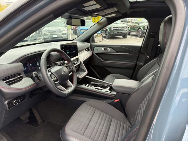 Used 2025 Ford Explorer ST-Line w/ Premium Package AWD/4WD image 12