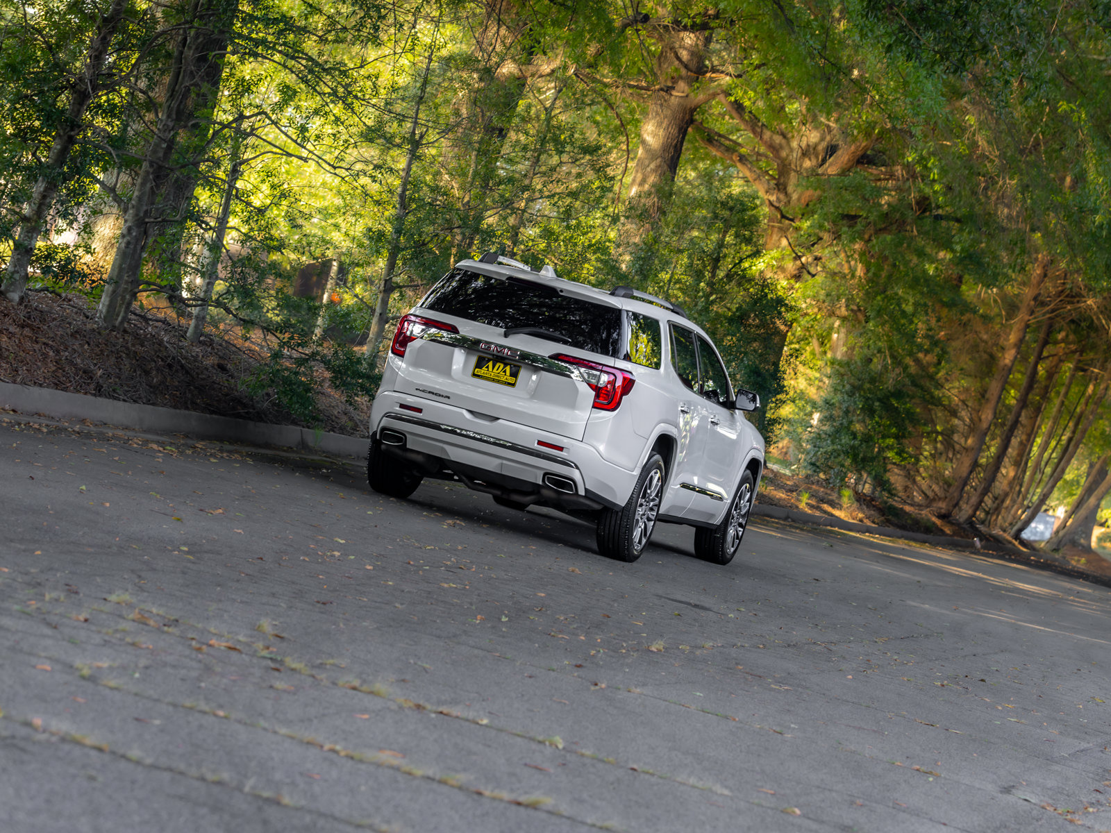 Used 2021 GMC Acadia Denali w/ Denali Technology Package FWD image 48