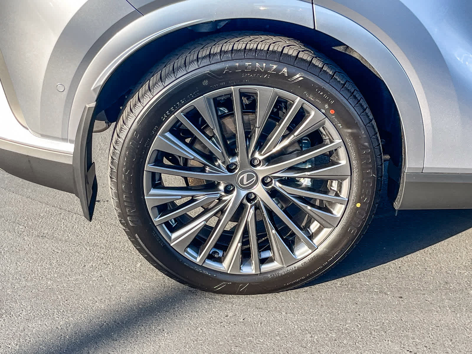 New 2026 Lexus RX 450h Luxury image 10