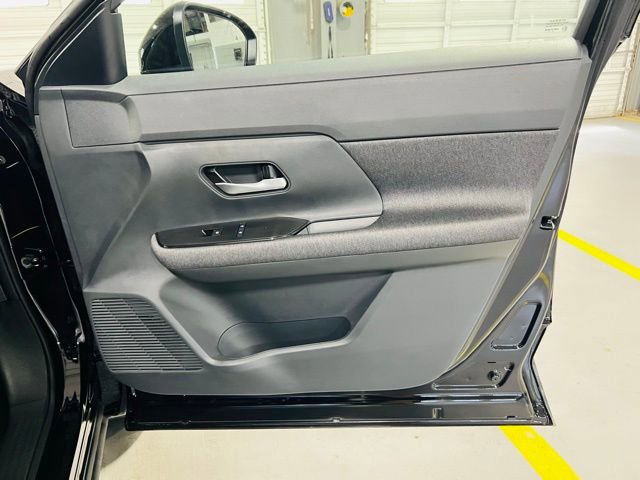 New 2026 Nissan Kicks SV image 33