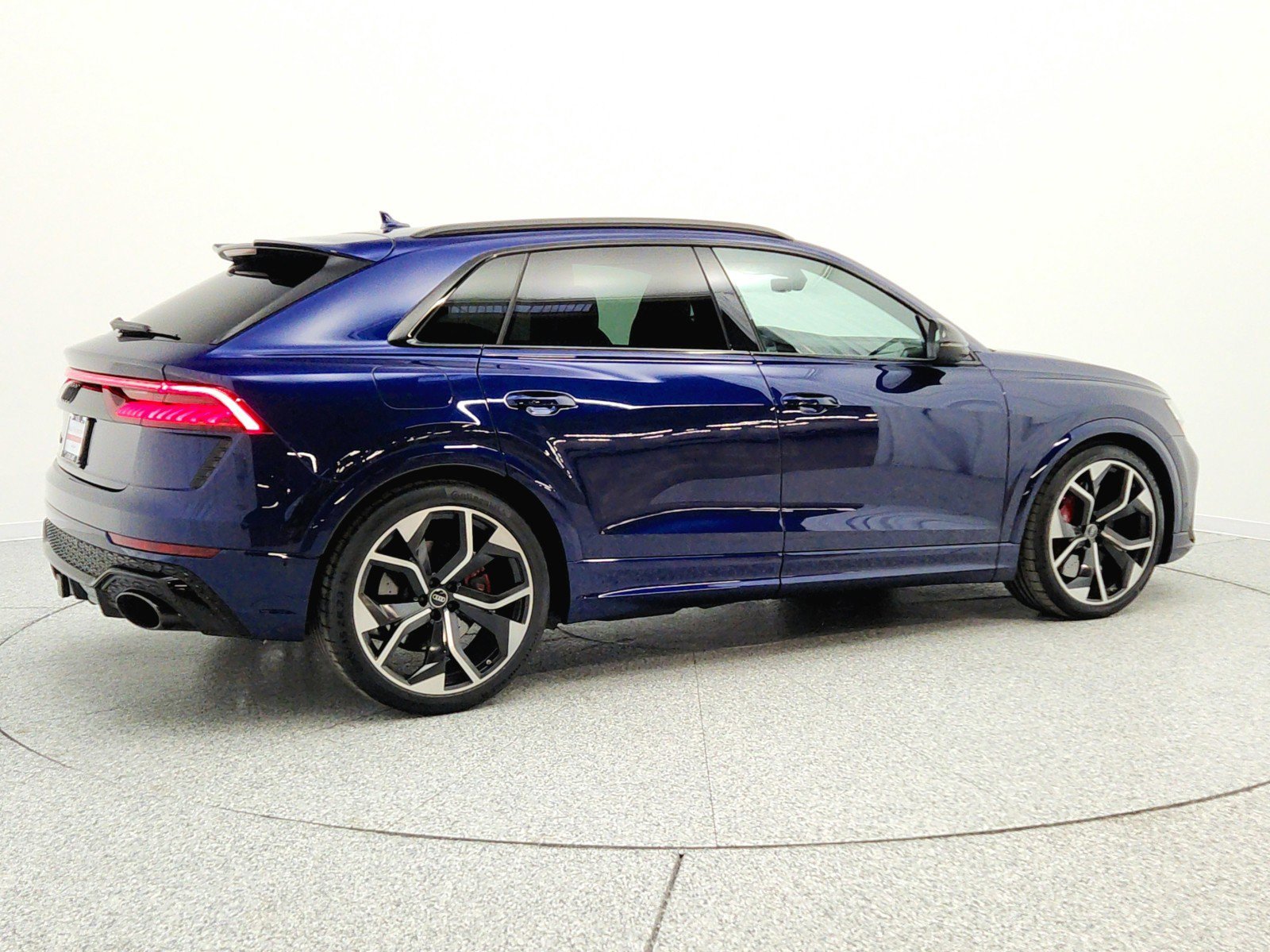 Used 2024 Audi RS Q8 w/ Black Optic Package AWD/4WD image 5