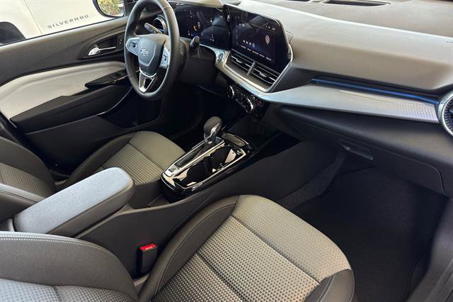 New 2026 Chevrolet Trax LT w/ Driver Confidence Package image 17