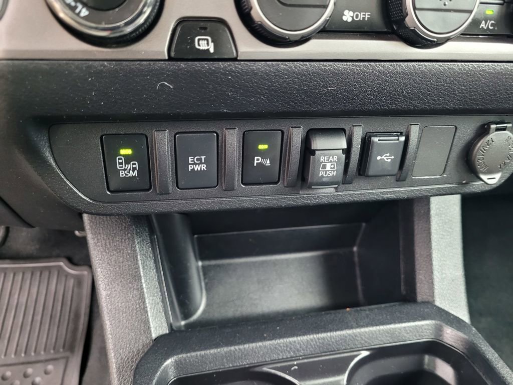 Used 2023 Toyota Tacoma SR5 image 18