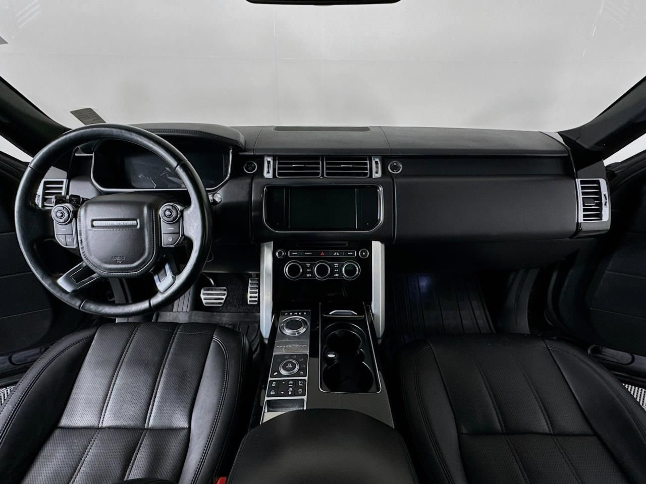 Used 2016 Land Rover Range Rover Supercharged image 9