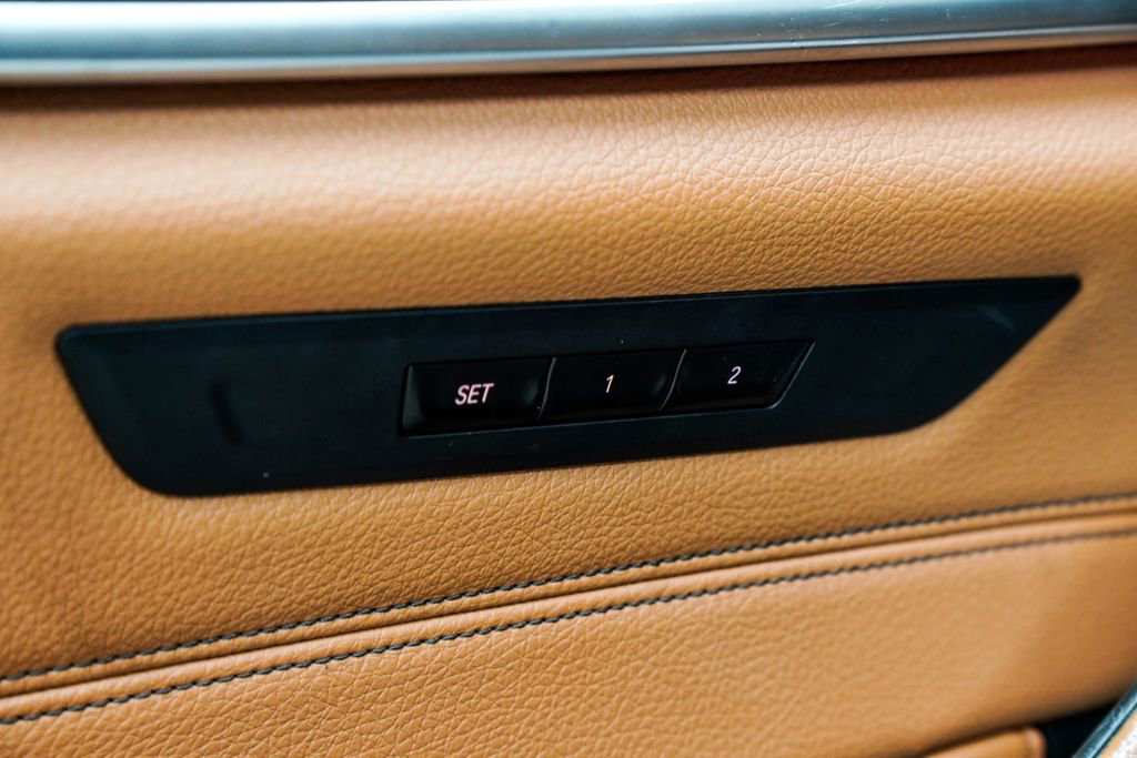 Used 2017 BMW 540i xDrive w/ Premium Package image 43