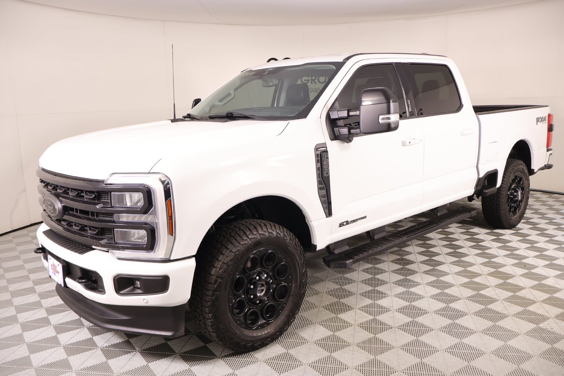 Used 2024 Ford F250 Lariat w/ Lariat Ultimate Package AWD/4WD image 11