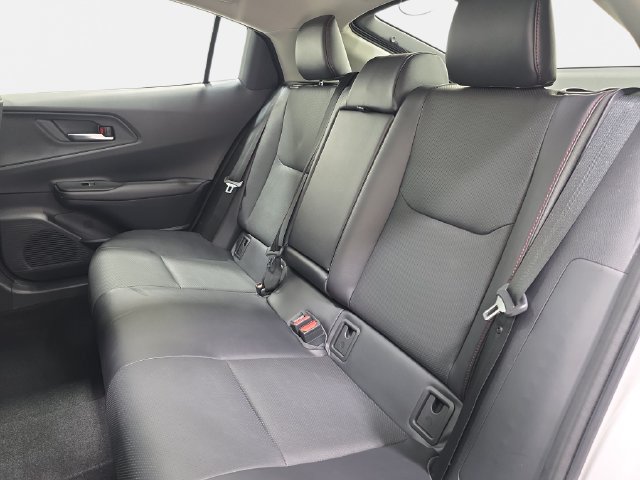 Used 2024 Toyota Prius Prime FWD image 11
