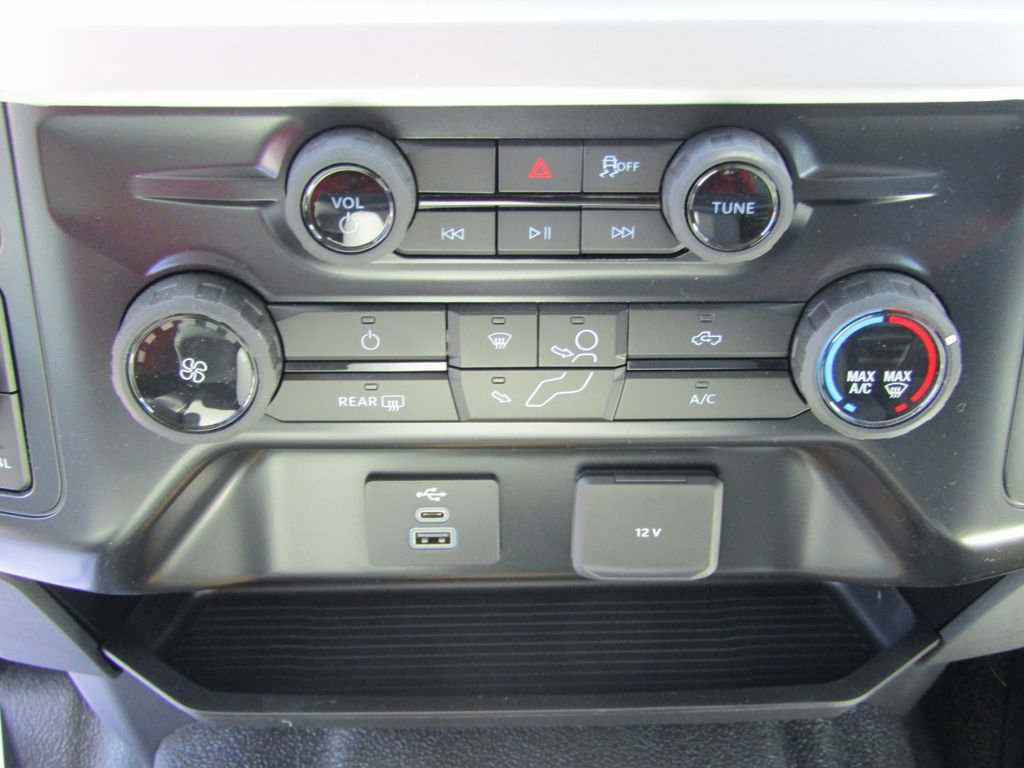 New 2026 Ford F550 4x4 Supercab Super Duty image 26