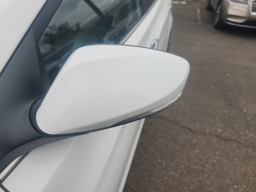 Used 2014 Hyundai Elantra Limited FWD image 7