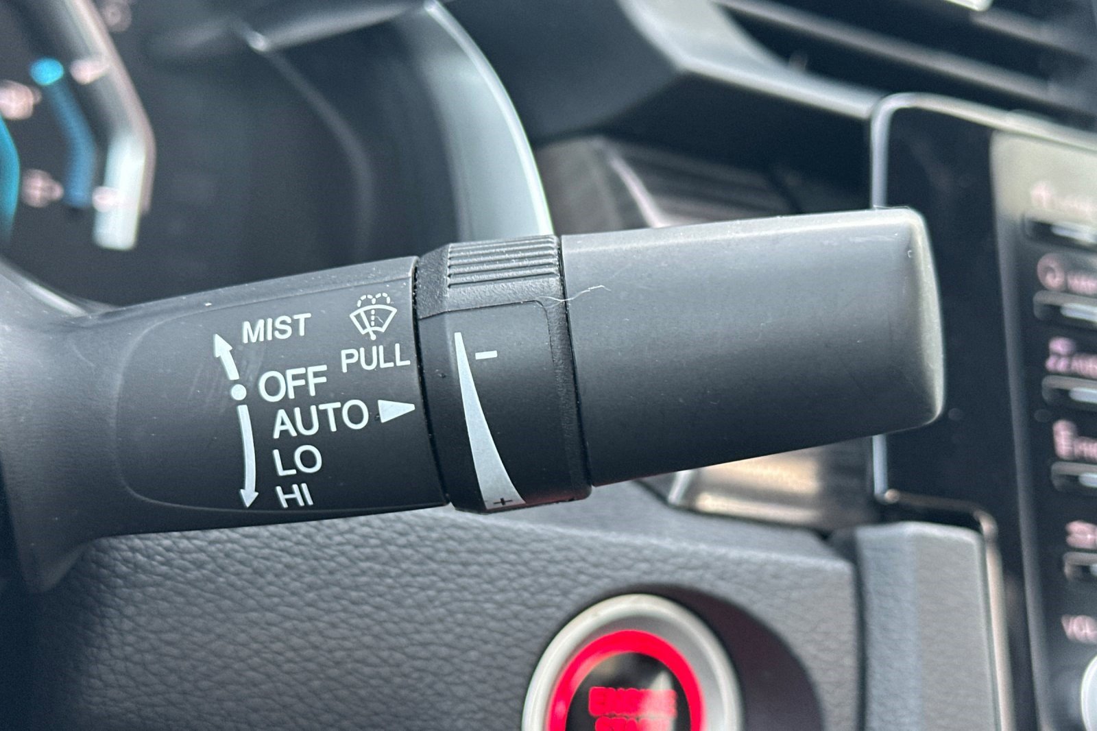 Used 2019 Honda Civic Touring image 32