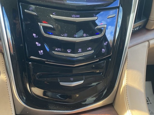 Used 2016 Cadillac Escalade ESV Platinum image 22