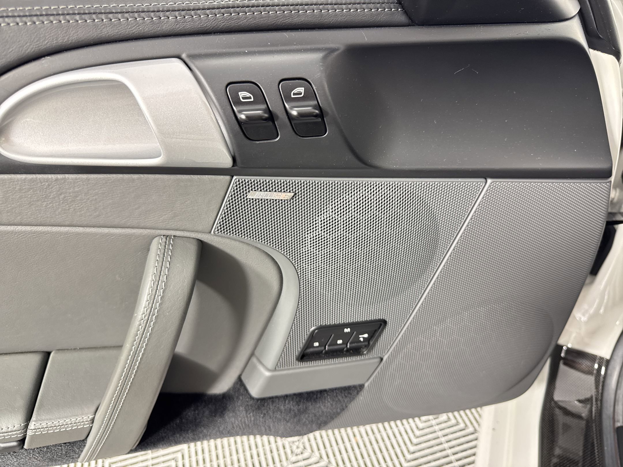 Used 2007 Porsche 911 Turbo AWD/4WD image 13