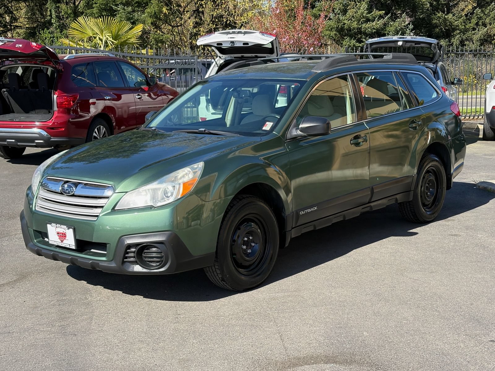 Used 2014 Subaru Outback 2.5i AWD/4WD image 3