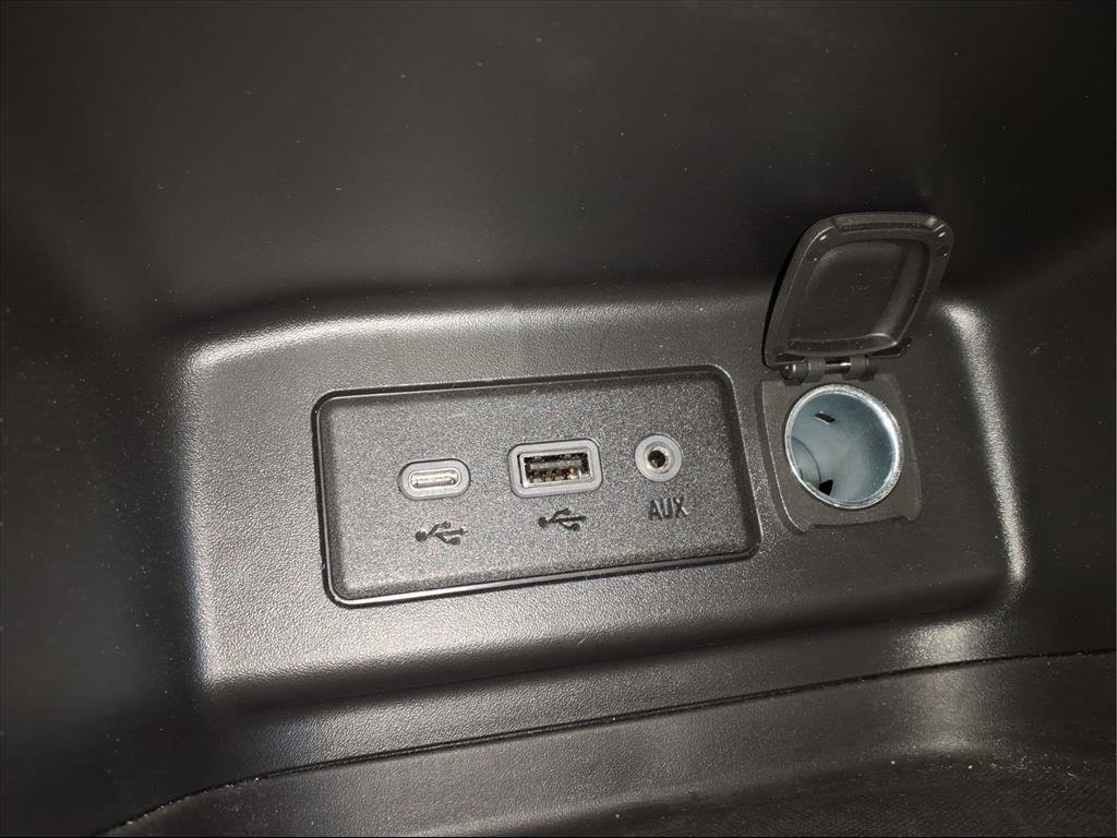 Used 2022 Chevrolet Equinox LS w/ LS Convenience Package image 39