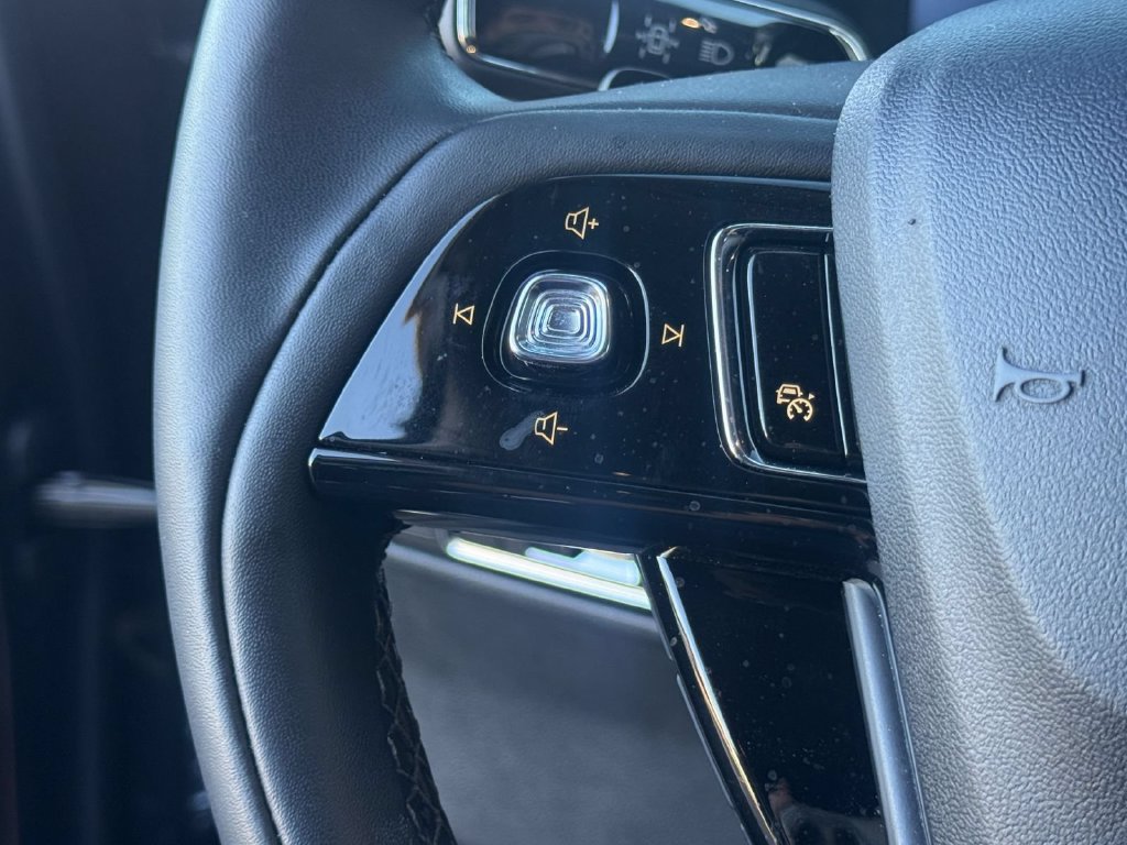 Certified 2023 Lincoln Corsair AWD w/ Equipment Group 101A image 19