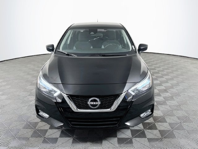 Used 2025 Nissan Versa S w/ Trunk Package FWD image 2