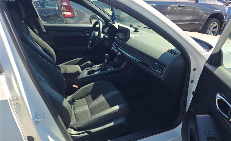 Used 2025 Honda Civic Sport image 5