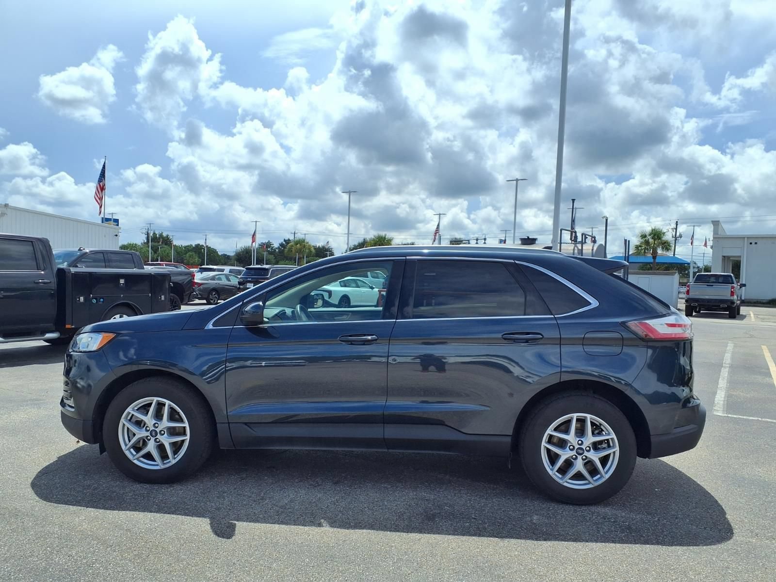 Used 2022 Ford Edge SEL w/ Convenience Package AWD/4WD image 24