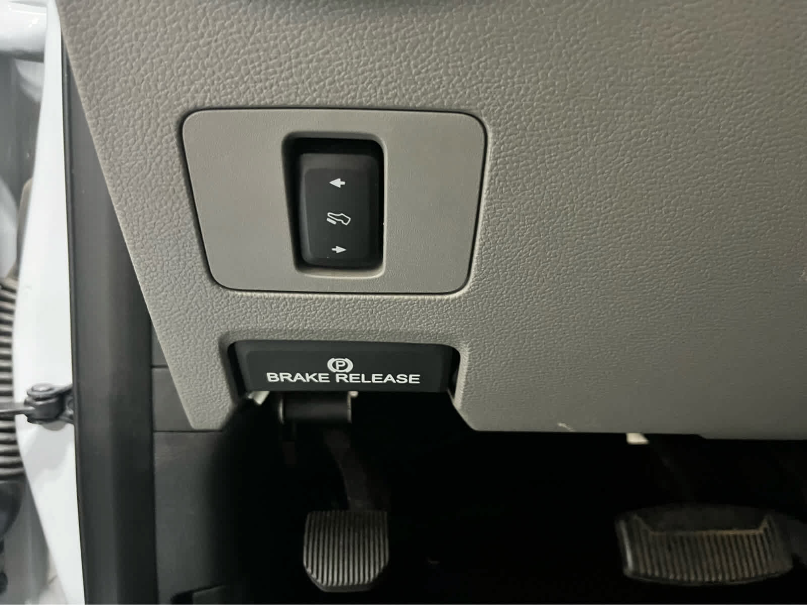 Certified 2019 Ford F250 XLT w/ XLT Value Package AWD/4WD image 26