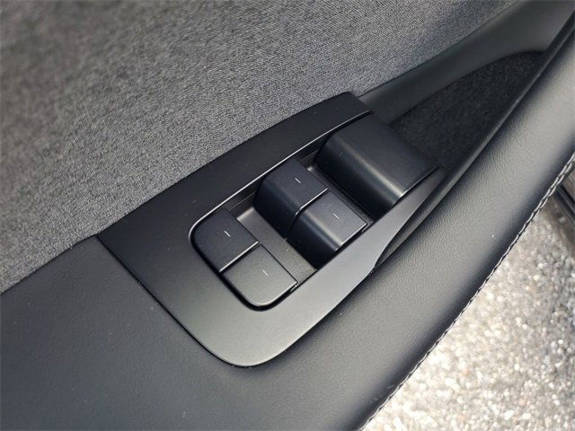 Used 2024 Tesla Model 3 Standard Range image 18