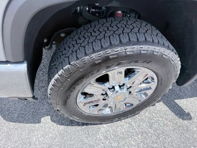 Certified 2024 Chevrolet Silverado 2500 High Country w/ Technology Package AWD/4WD image 21