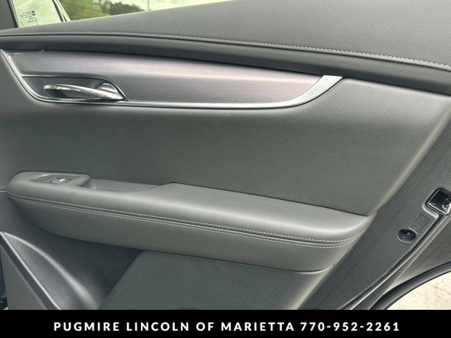 Used 2025 Cadillac XT6 Luxury image 37