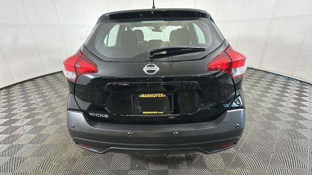 Used 2020 Nissan Kicks S FWD video 3